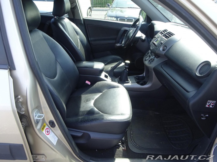Toyota RAV4 100 kW 2007