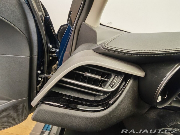 Toyota C-HR 1.8 Hybrid Comfort Busin 2023