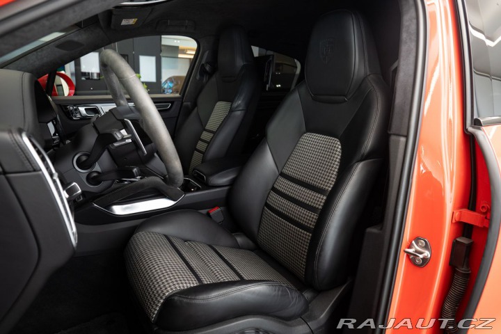 Porsche Cayenne Turbo Coupe Approved/Cera 2019
