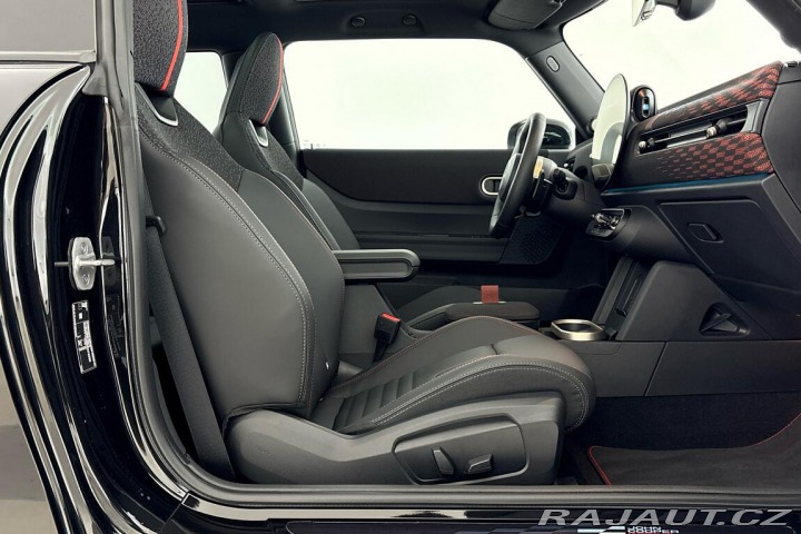 Mini Ostatní modely Cabrio JCW 3dvéř. John Cooper Works 2025