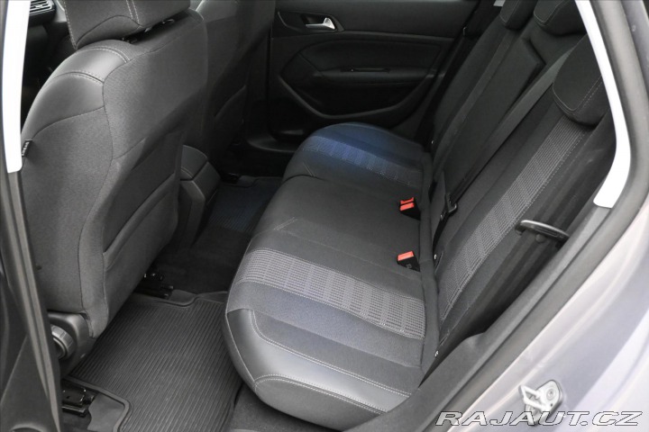 Peugeot 308 1,5 96kW BlueHDi 130SW Zá 2020