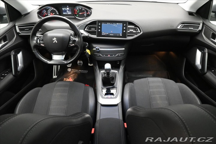 Peugeot 308 1,5 96kW BlueHDi 130SW Zá 2020
