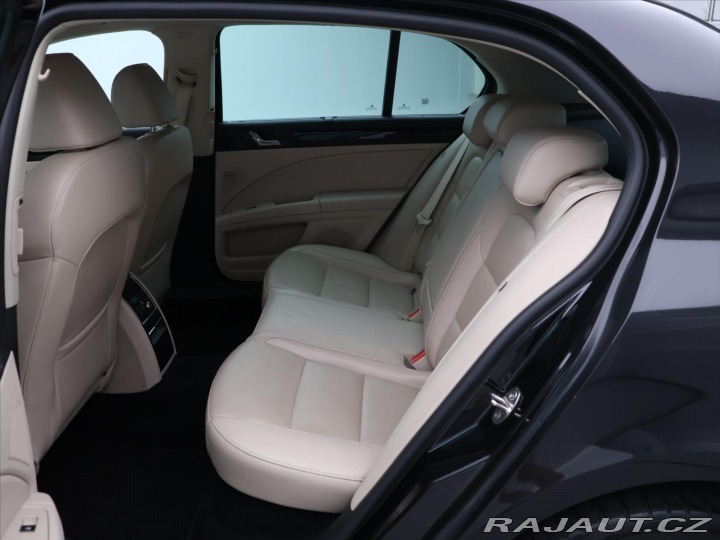 Škoda Superb 2.0 TDI 125kW DSG Eleganc 2014