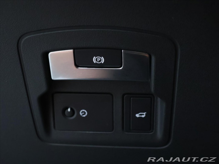 Land Rover Range Rover Velar 3,0 D300 S 221kW AUT CZ 2019