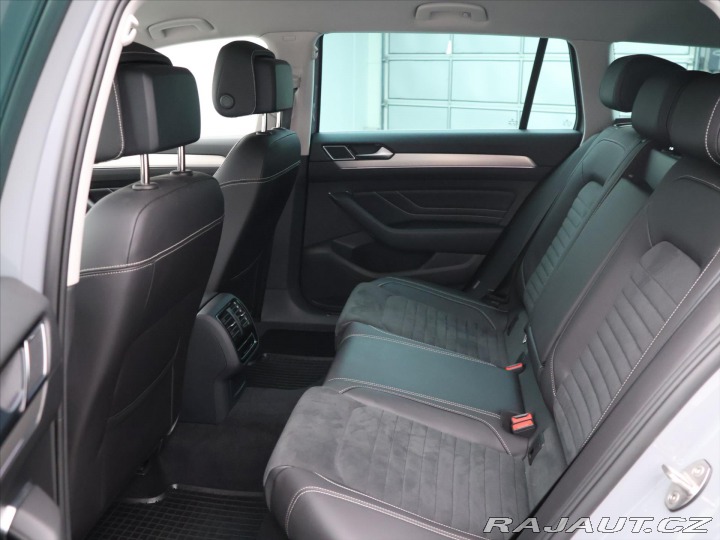 Volkswagen Passat Variant 2.0 TDI 147kW 4MO 2023