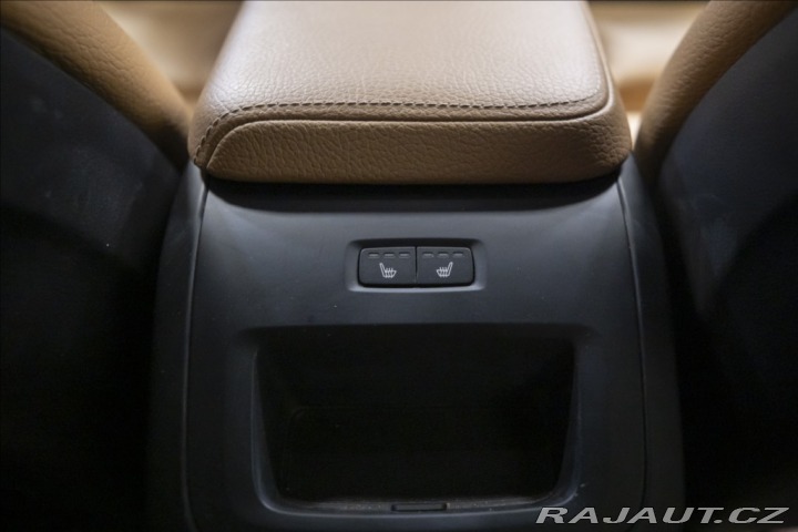 Volvo V60 2,0 D4 AWD CROSS COUNTRY 2019