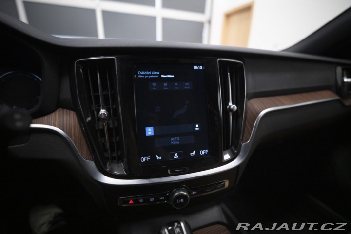 Volvo V60 2,0 D4 AWD CROSS COUNTRY 2019