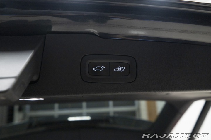 Volvo V60 2,0 D4 AWD CROSS COUNTRY 2019