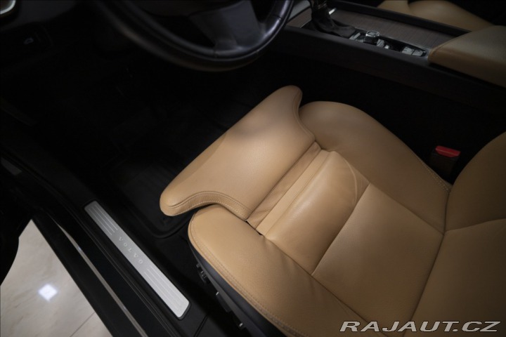 Volvo V60 2,0 D4 AWD CROSS COUNTRY 2019