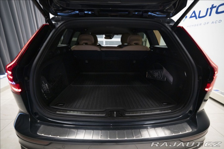 Volvo V60 2,0 D4 AWD CROSS COUNTRY 2019