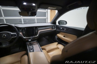 Volvo V60 2,0 D4 AWD CROSS COUNTRY 2019