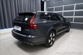 Volvo V60 2,0 D4 AWD CROSS COUNTRY 2019