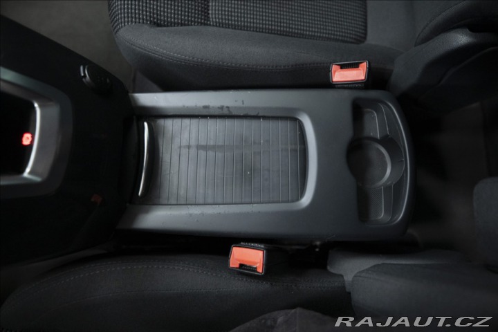 Peugeot 5008 2,0 HDI NAVIGACE TAŽNÉ 7 2014