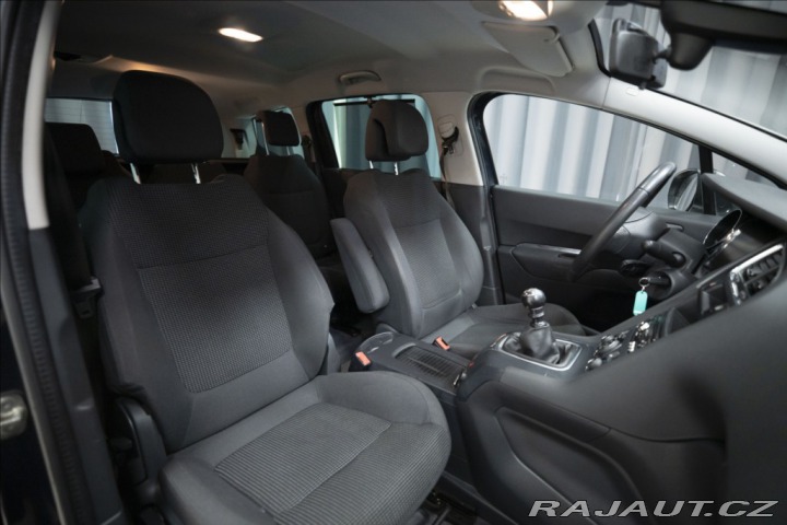 Peugeot 5008 2,0 HDI NAVIGACE TAŽNÉ 7 2014