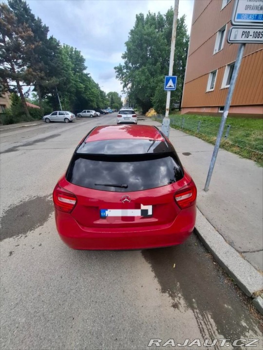 Mercedes-Benz A 160D 2014