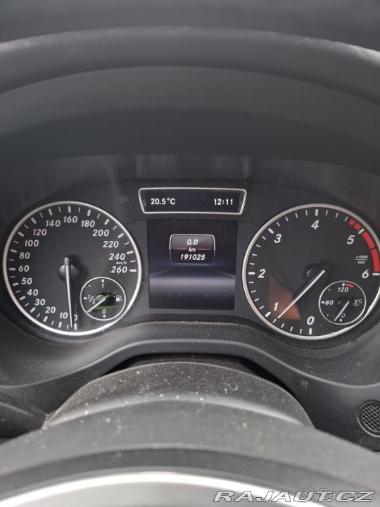 Mercedes-Benz A 160D 2014