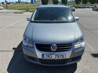 Volkswagen Touran 2,0   TDI 103kw DSG rv.20