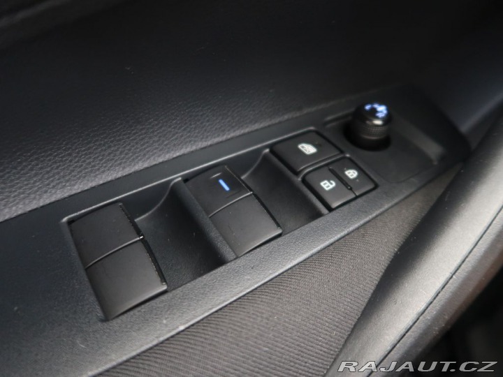 Toyota Corolla 1.8Hybrid,CZ,1Maj,ActiveB 2020