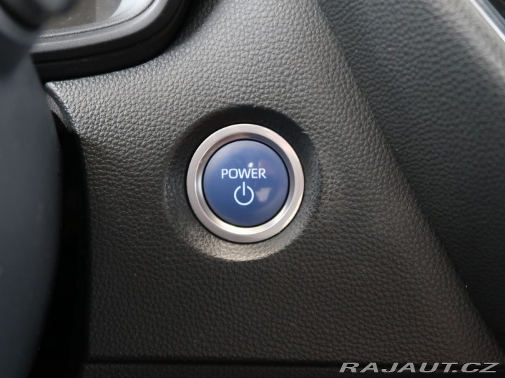 Toyota Corolla 1.8Hybrid,CZ,1Maj,ActiveB 2020