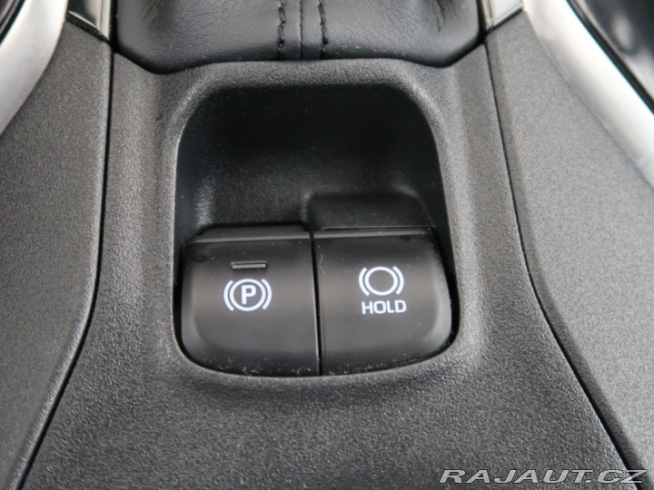 Toyota Corolla 1.8Hybrid,CZ,1Maj,ActiveB 2020