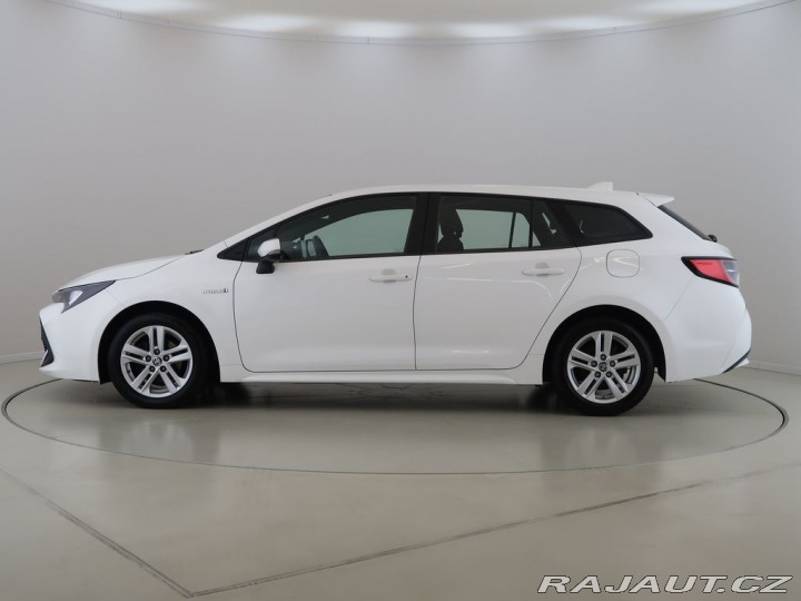 Toyota Corolla 1.8Hybrid,CZ,1Maj,ActiveB 2020