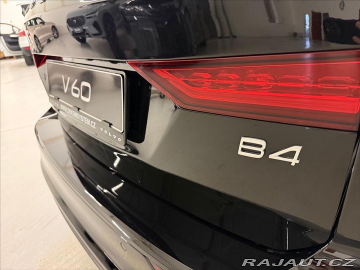 Volvo V60 2,0 V60 B4 Plus Dark 028 2026
