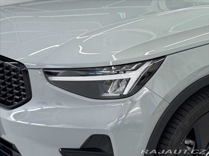 Volvo XC40 2,0 XC40 B3 Black Edition 2026