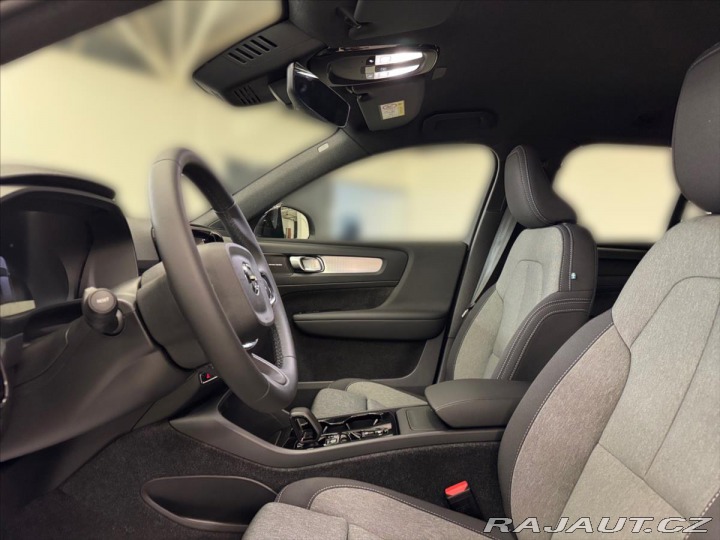 Volvo XC40 2,0 XC40 B3 Black Edition 2026
