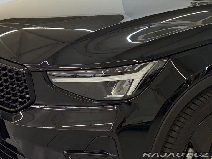 Volvo XC40 2,0 XC40 B3 Black Edition 2026