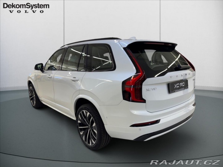 Volvo XC90 2,0 XC90 B5 Plus Dark 342 2025