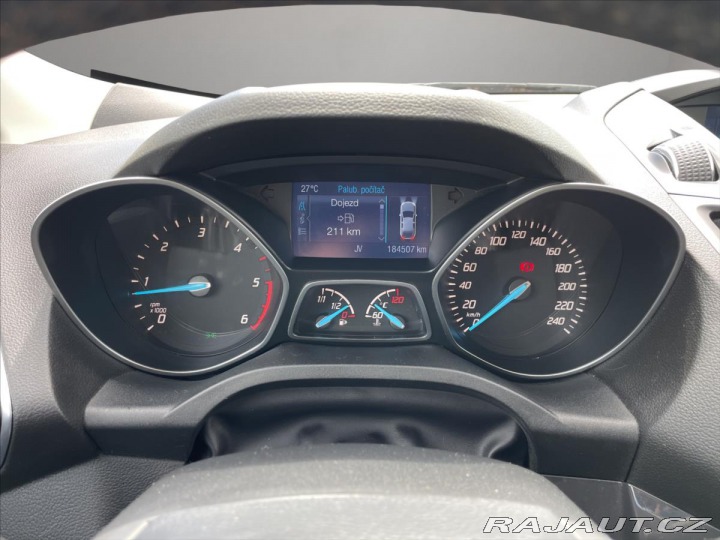Ford Kuga 2,0 TDCi Titanium*REZERVA 2015