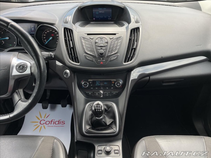 Ford Kuga 2,0 TDCi Titanium*REZERVA 2015