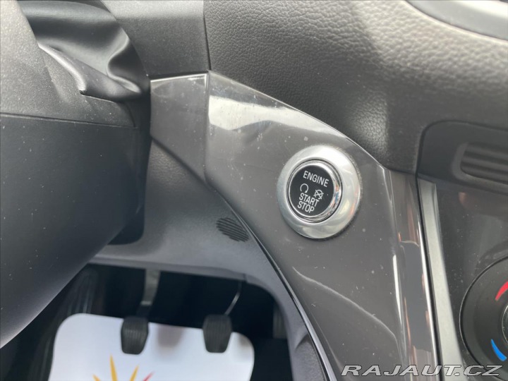 Ford Kuga 2,0 TDCi Titanium*Navi*Vy 2015