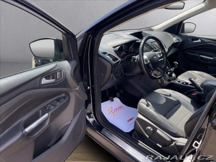 Ford Kuga 2,0 TDCi Titanium*Navi*Vy 2015