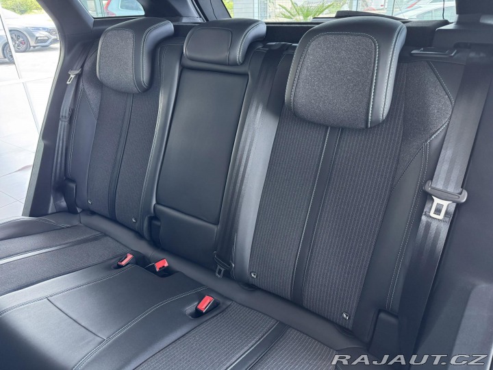 Peugeot 3008 Hybrid 225*AT8*REZERVACE! 2022