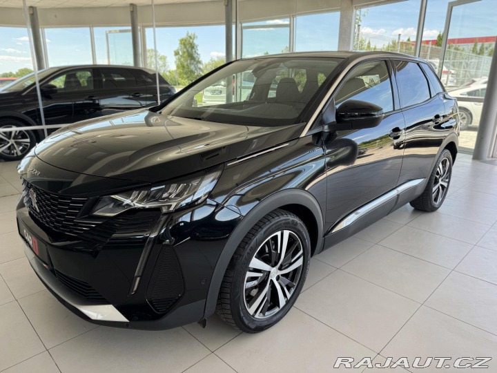 Peugeot 3008 Hybrid 225*AT8*REZERVACE! 2022