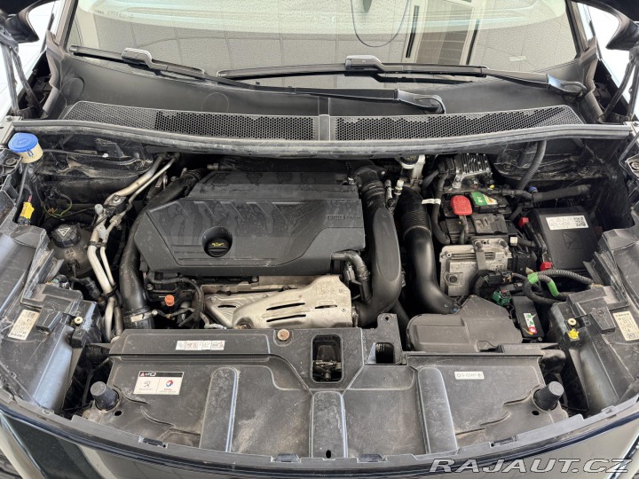 Peugeot 3008 Hybrid 225*AT8*REZERVACE! 2022