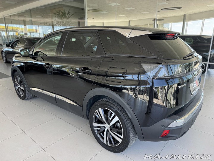 Peugeot 3008 Hybrid 225*AT8*REZERVACE! 2022