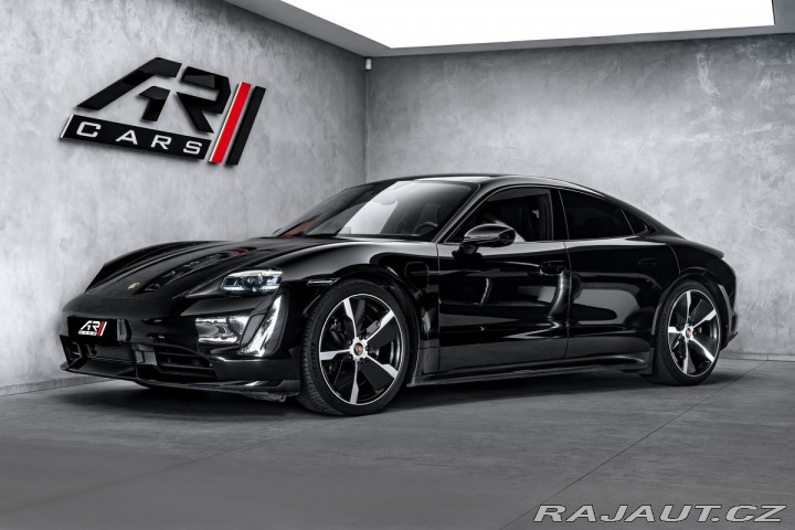 Porsche Taycan Turbo S Keramiky Pano 360 2020