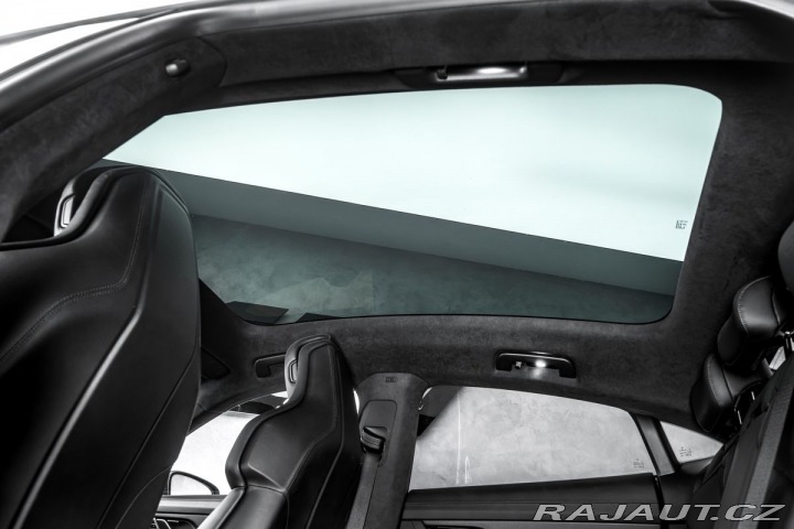 Porsche Taycan Turbo S Keramiky Pano 360 2020