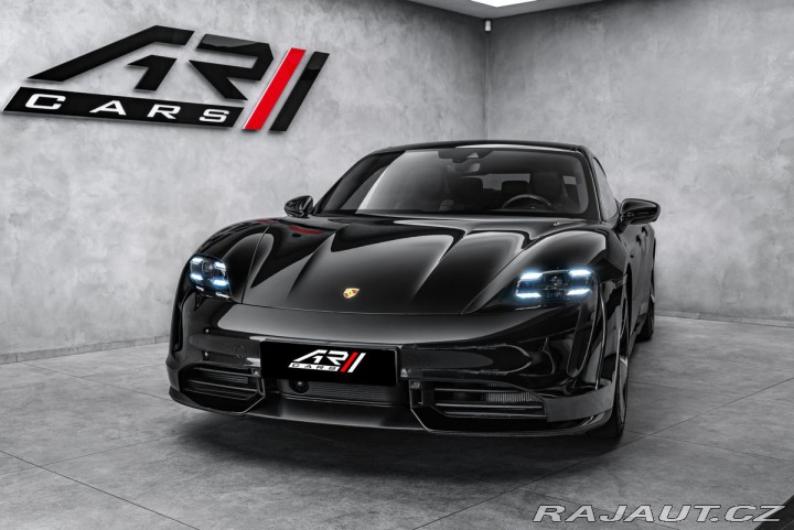 Porsche Taycan Turbo S Keramiky Pano 360 2020