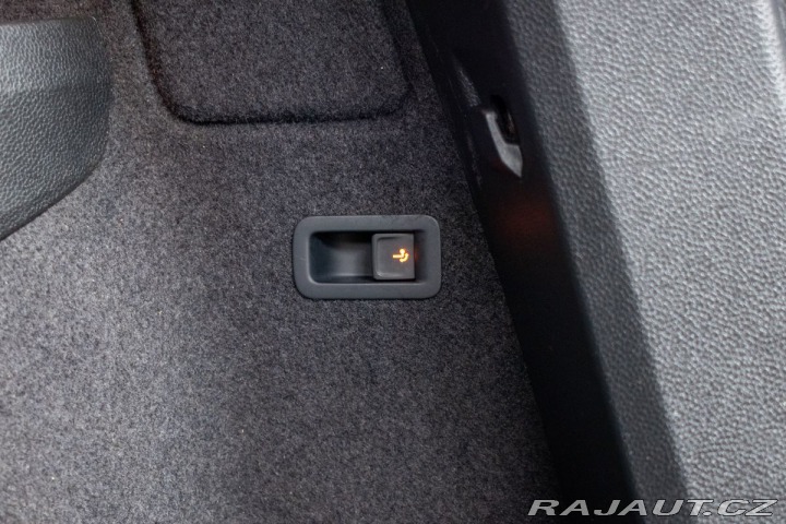 Škoda Karoq 2.0TDi*110kW*DSG*4X4*DPH* 2021
