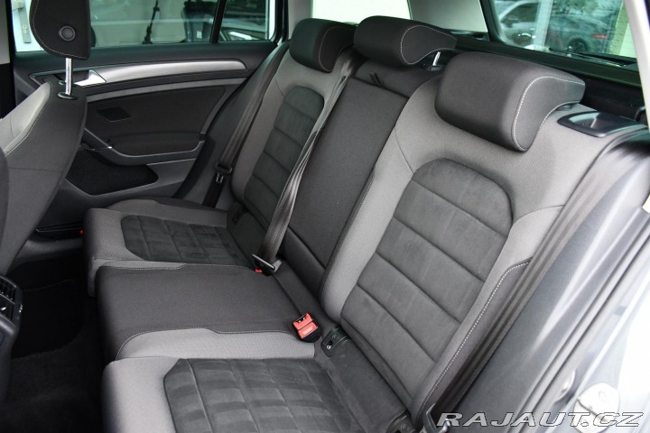 Volkswagen Golf 1.6TDi NAVI CARPLAY 2xALU 2018