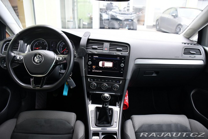 Volkswagen Golf 1.6TDi NAVI CARPLAY 2xALU 2018