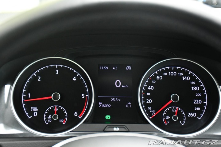 Volkswagen Golf 1.6TDi NAVI CARPLAY 2xALU 2018