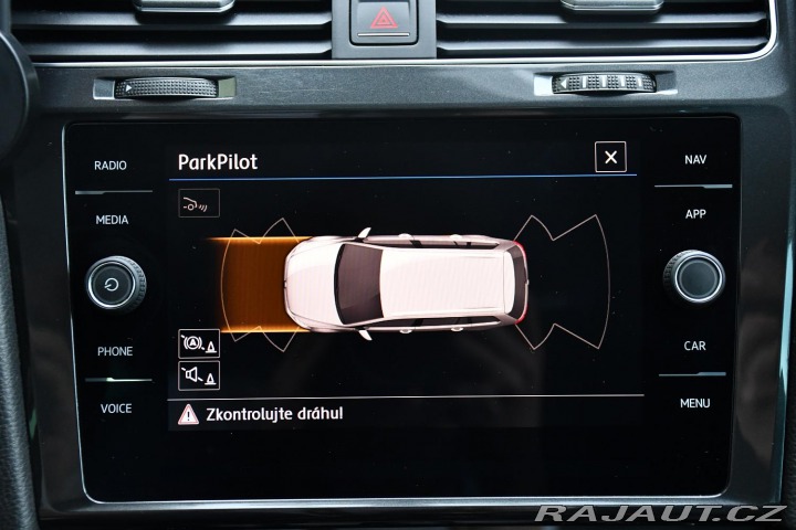 Volkswagen Golf 1.6TDi NAVI CARPLAY 2xALU 2018