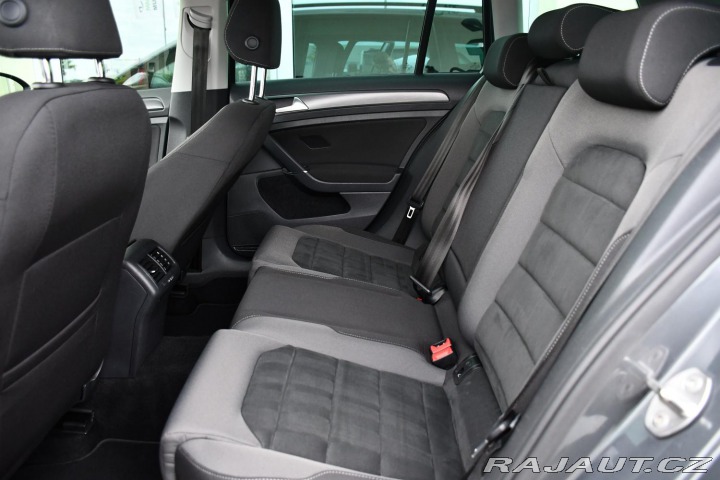 Volkswagen Golf 1.6TDi NAVI CARPLAY 2xALU 2018