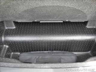 Land Rover Range Rover Velar 2,0 D200 S 1Maj. ČR, DPH 2025