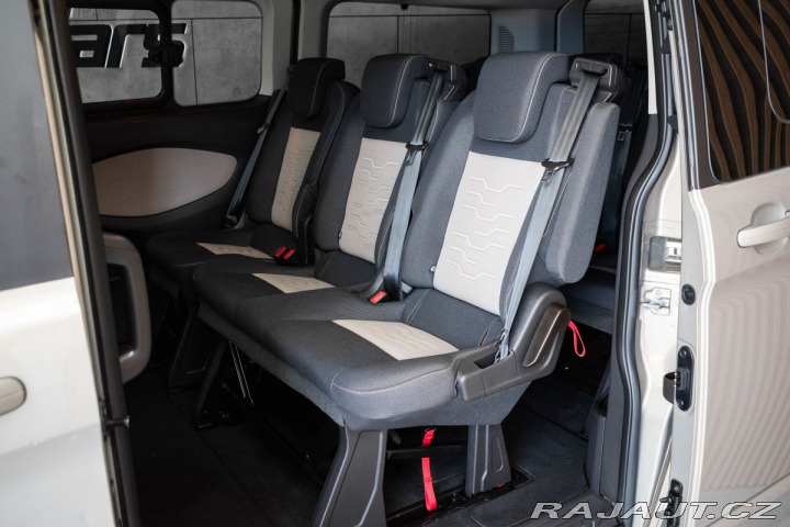 Ford Tourneo Custom 2.0TDCi*8MÍST*VÝHŘEV* 2017