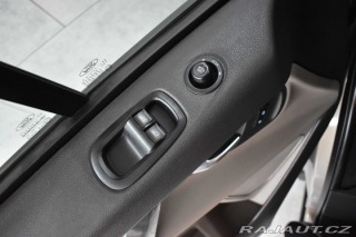 Ford Tourneo Custom 2.0TDCi*8MÍST*VÝHŘEV* 2017